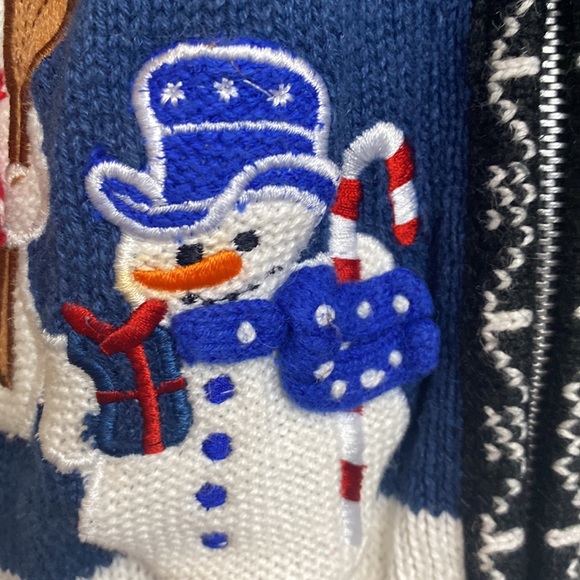 Christmas Snowman Colorblock Fuzzy Snowflake Sweater - Picture 6 of 14